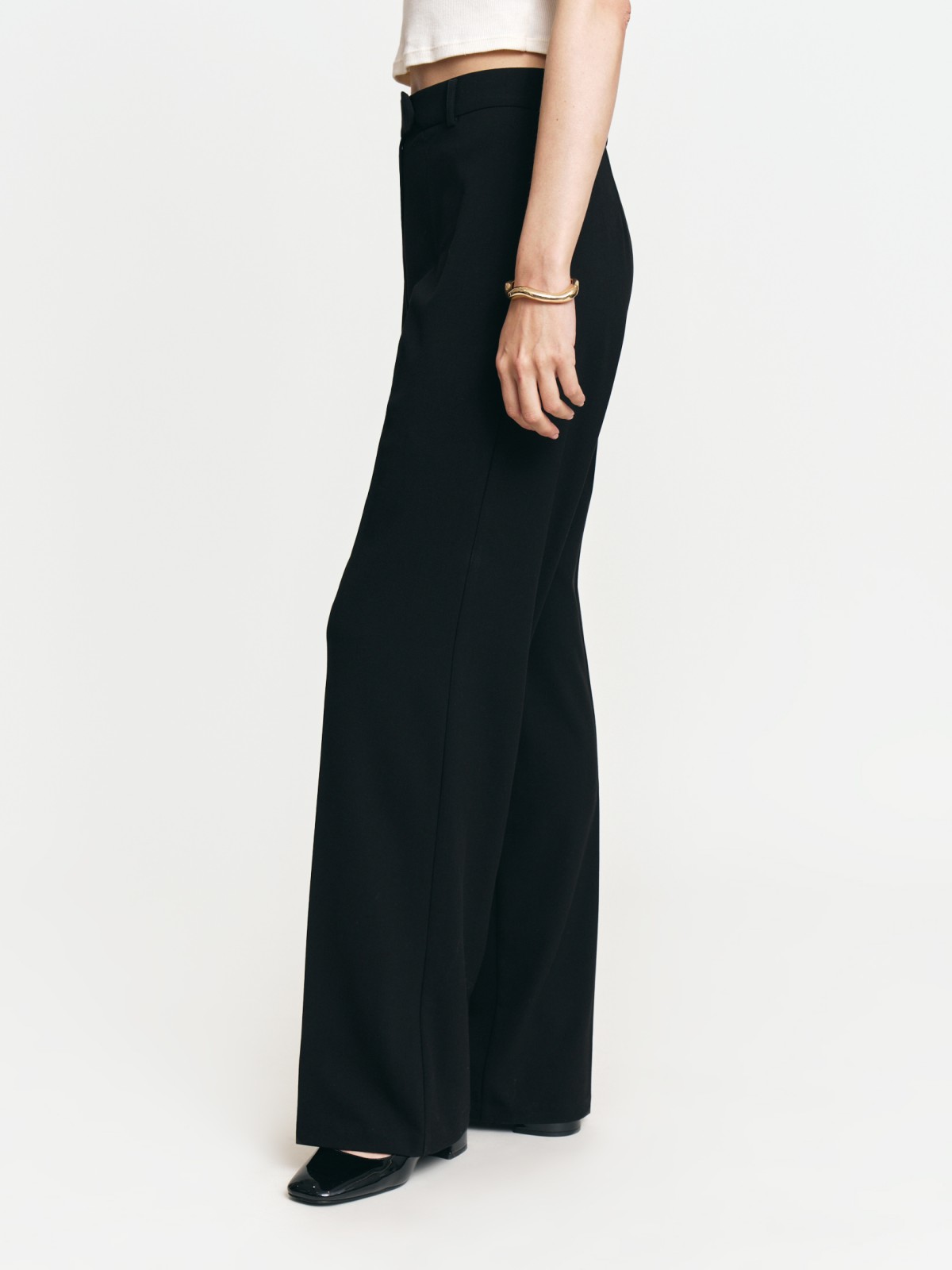 Брюки прямого силуэта со стрелками