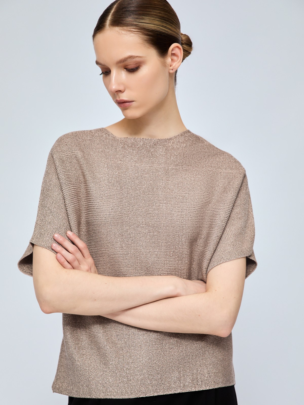 Блестящий джемпер с люрексом и с коротким рукавом