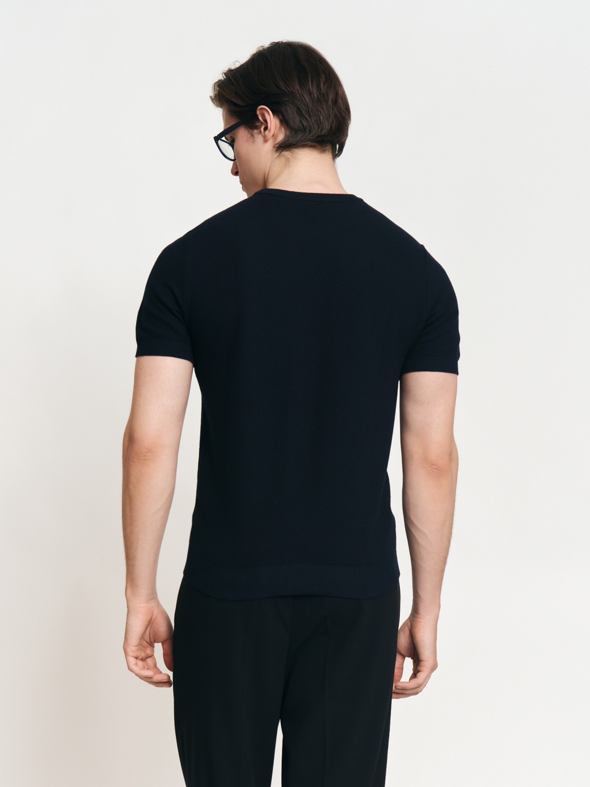 Тонкий трикотажный джемпер из хлопка с коротким рукавом Тонкий трикотажный джемпер из хлопка с коротким рукавом