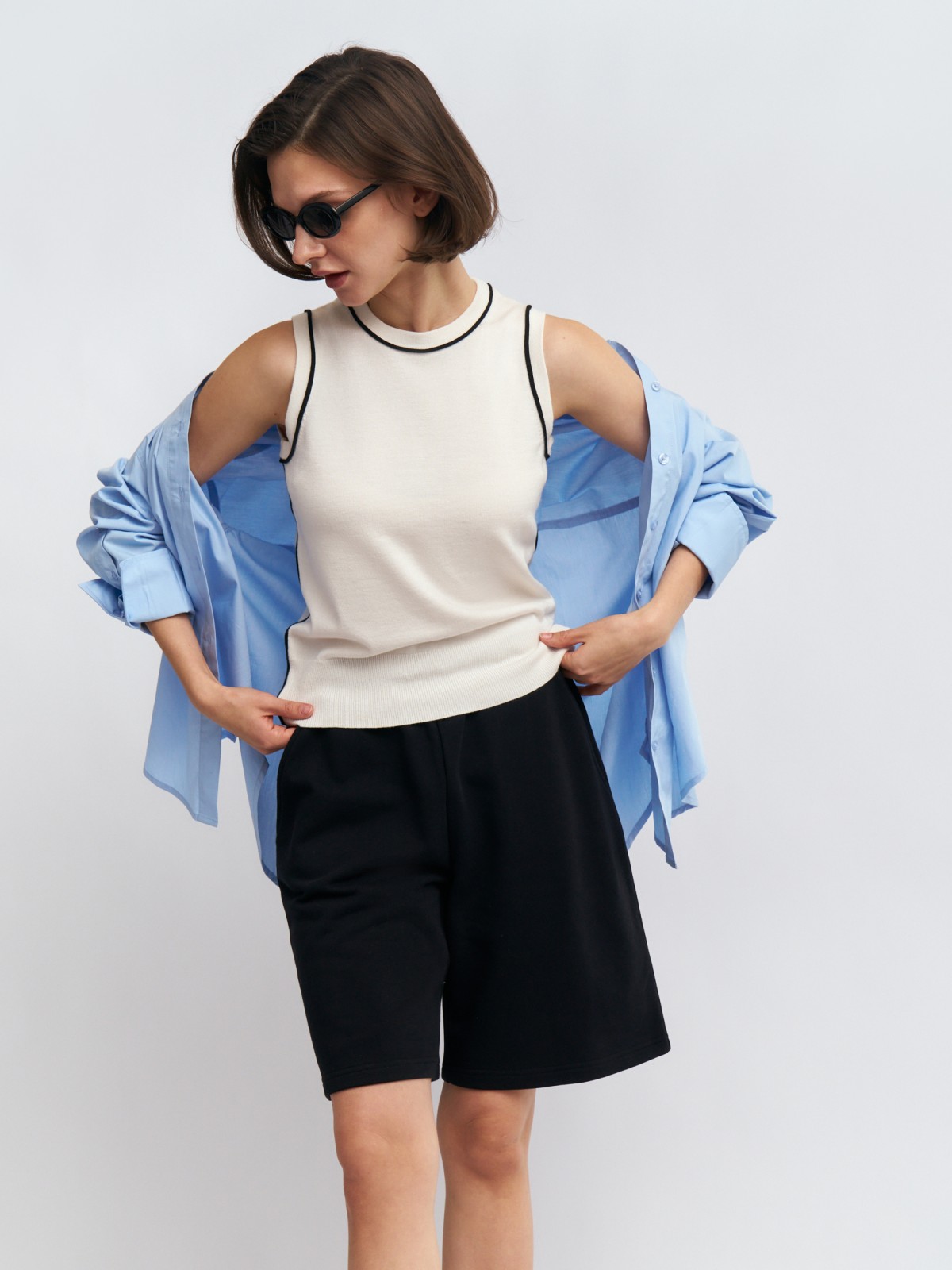 Трикотажные шорты с карманами на резинке