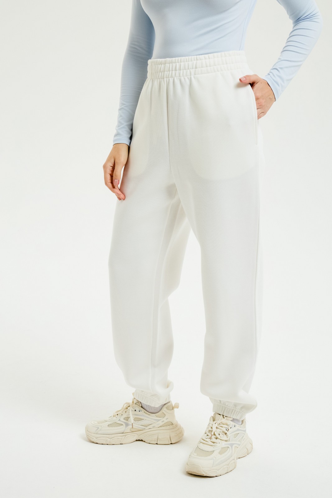 Брюки-джоггеры на резинке