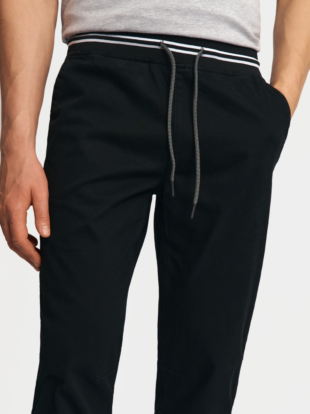 Брюки-джоггеры из хлопка на резинке