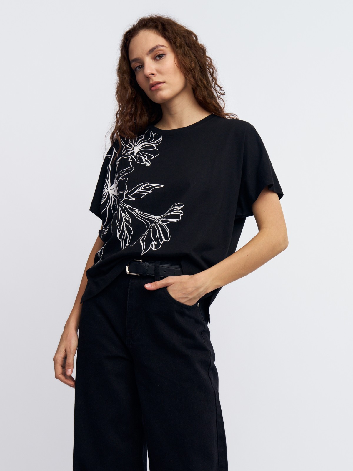 Футболка из хлопка с цветочным принтом