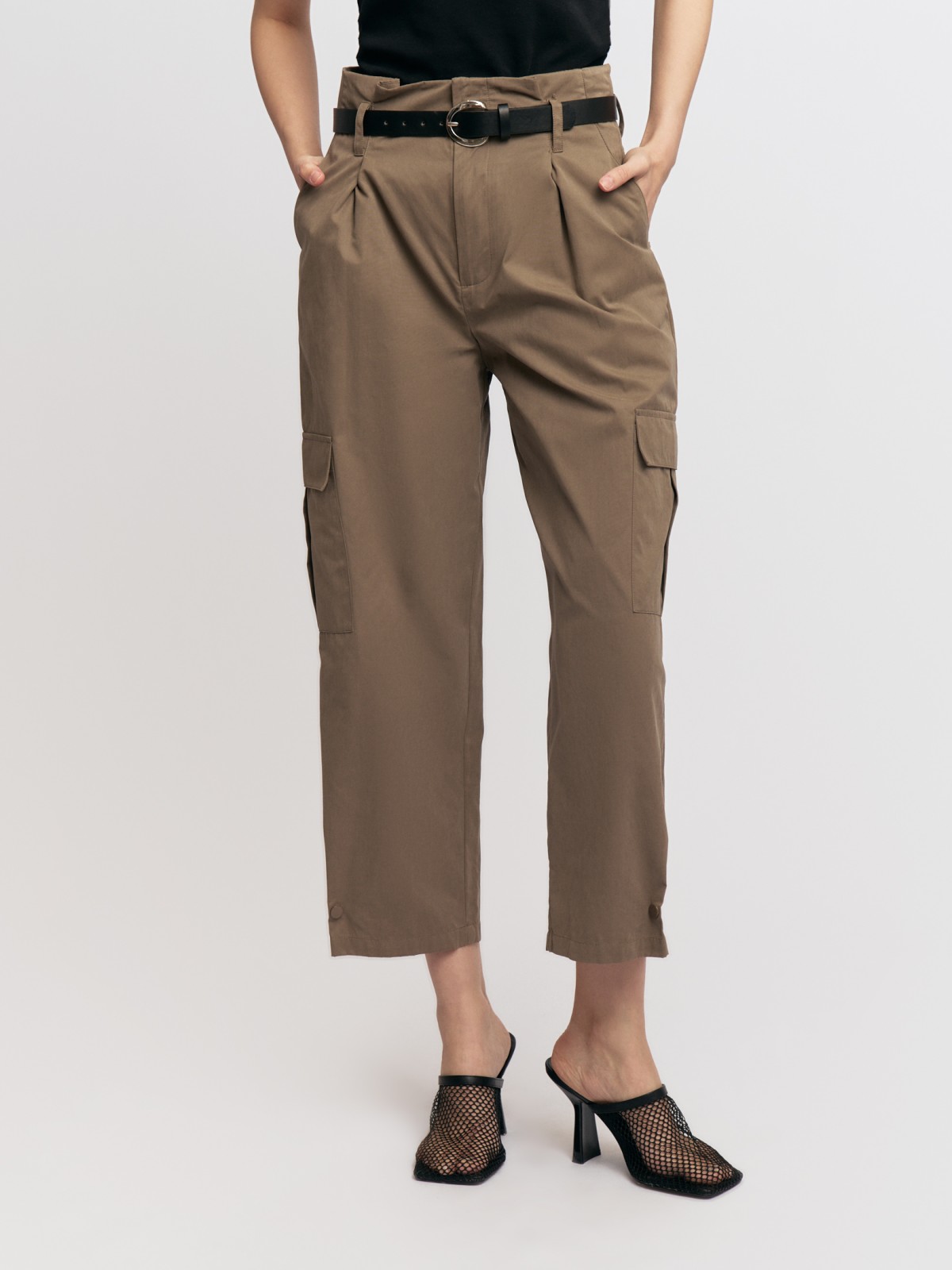 Брюки с карманами карго и ремнём