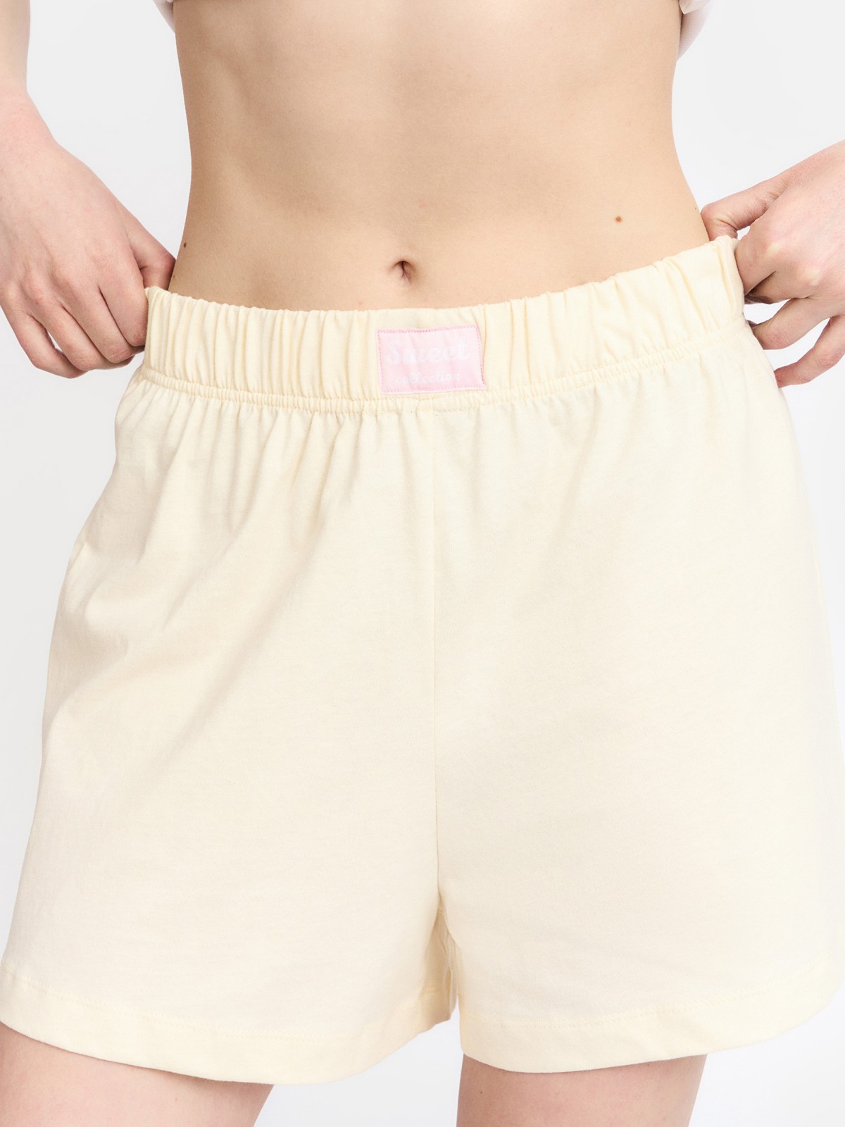 Короткие шорты из хлопка