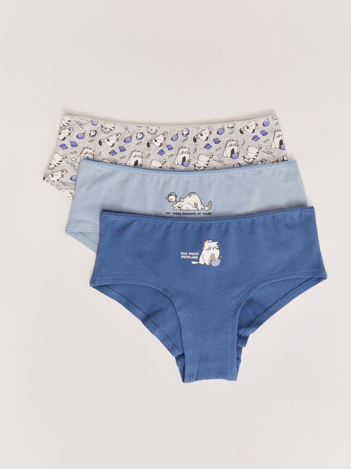 Набор трусов с принтом 3 шт в комплекте 499₽