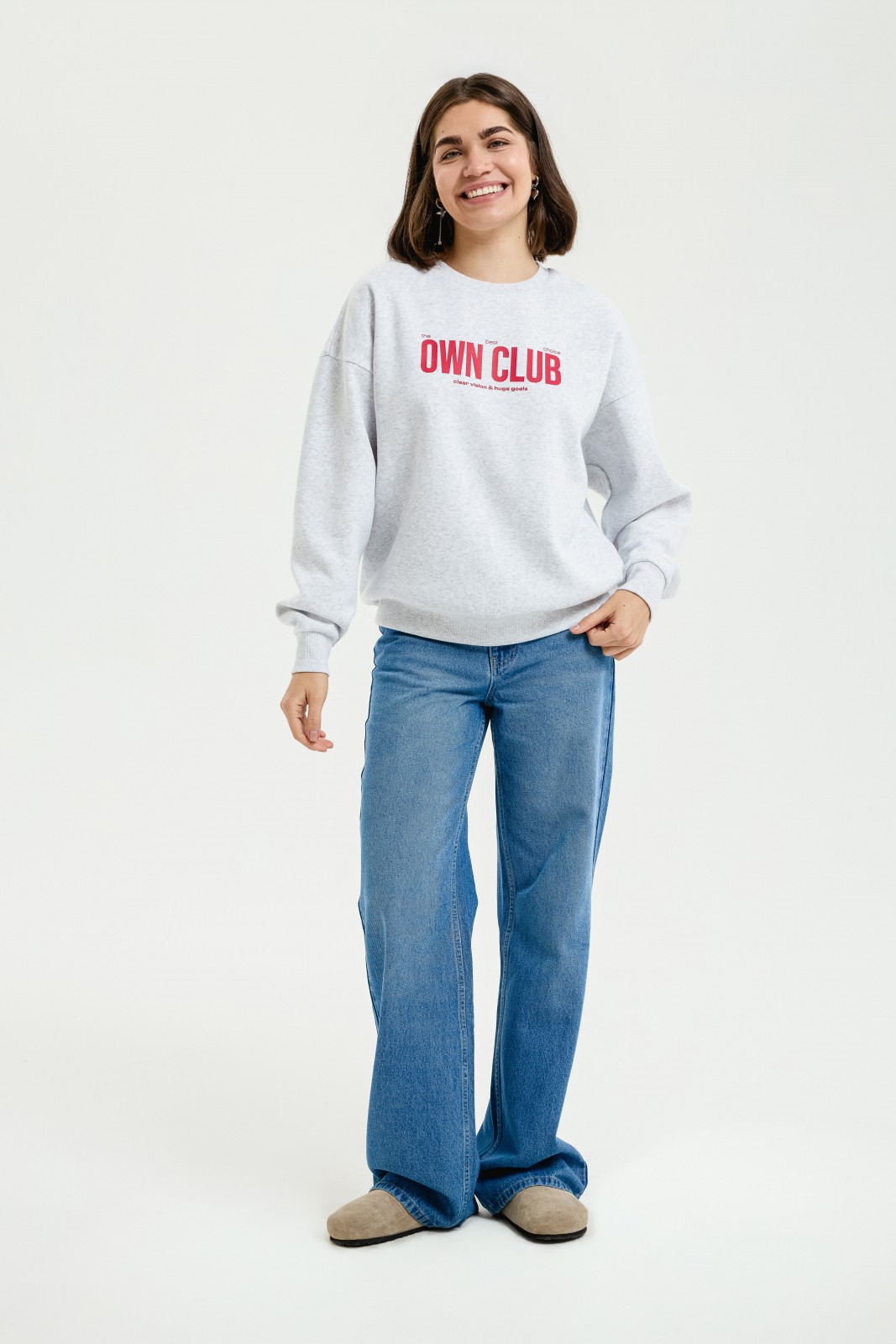 Трикотажный оверсайз свитшот