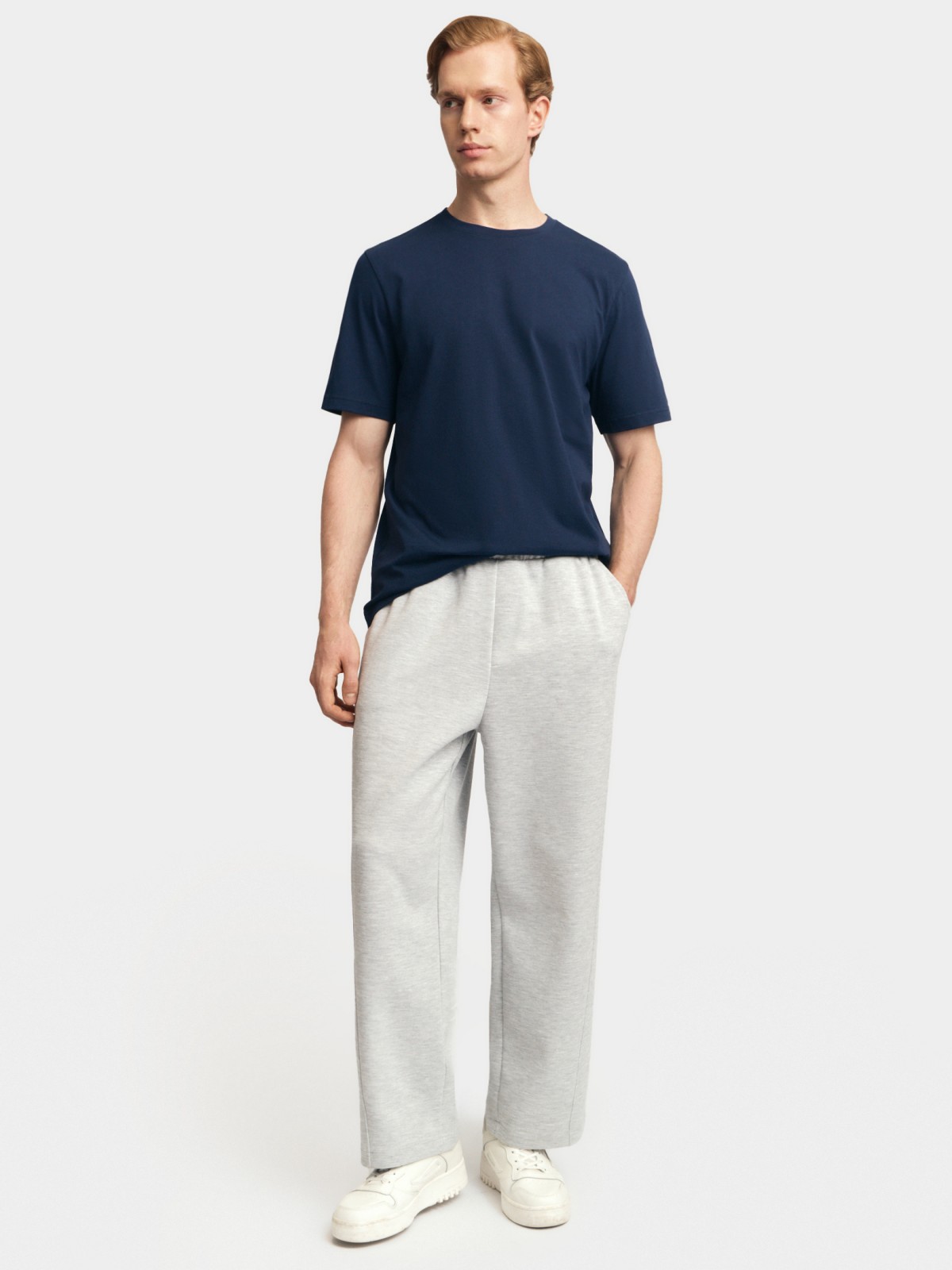 Однотонная футболка из хлопка