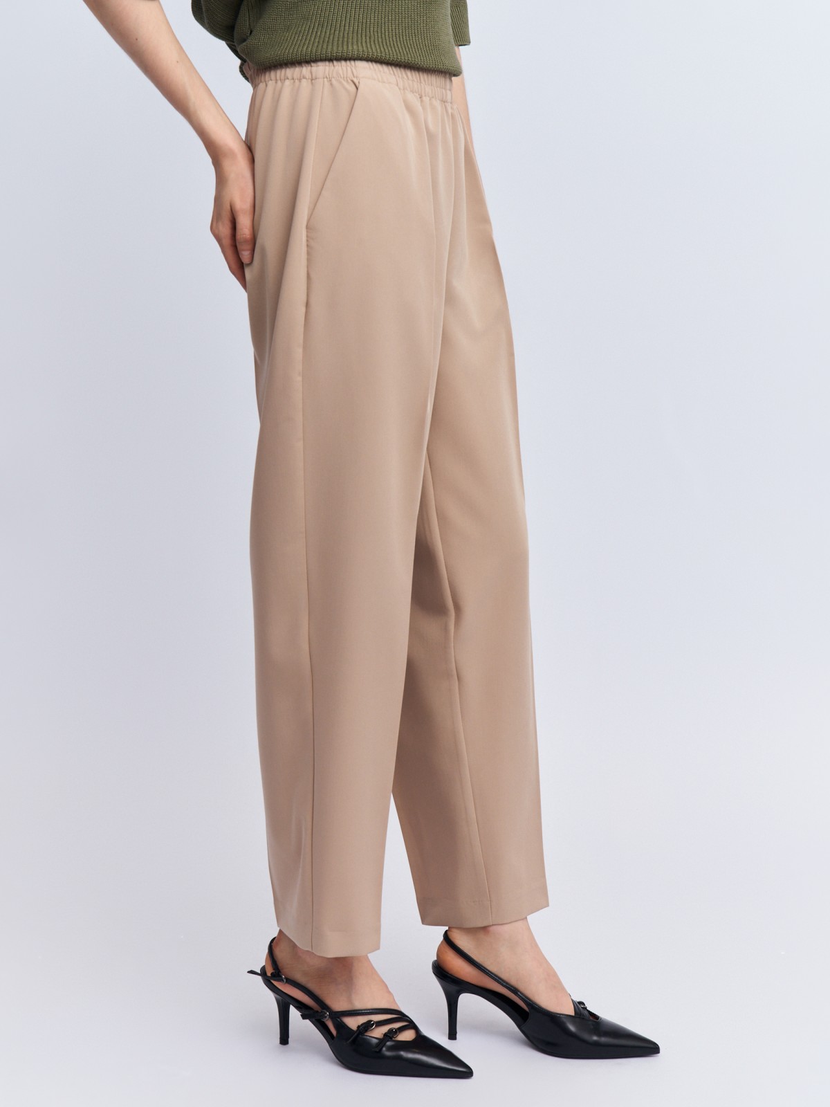 Брюки-джоггеры на резинке со стрелками