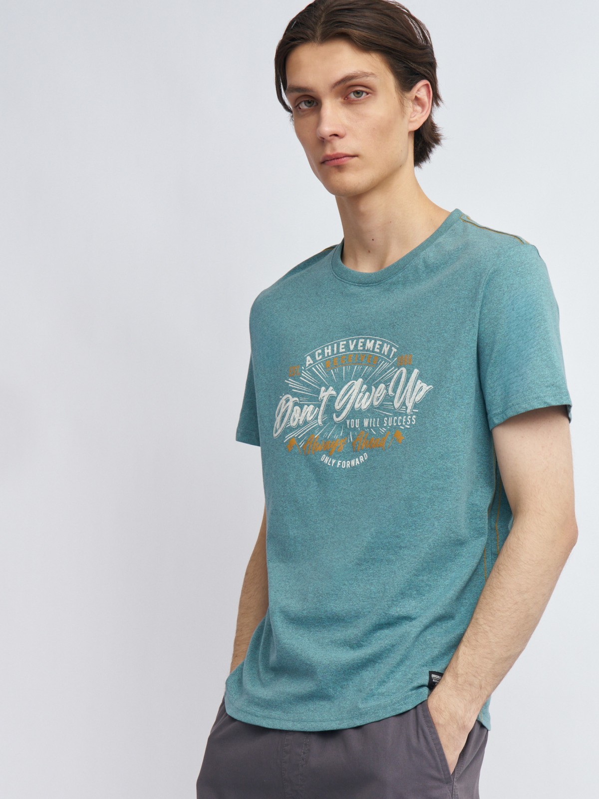 Футболка с принтом-надписью