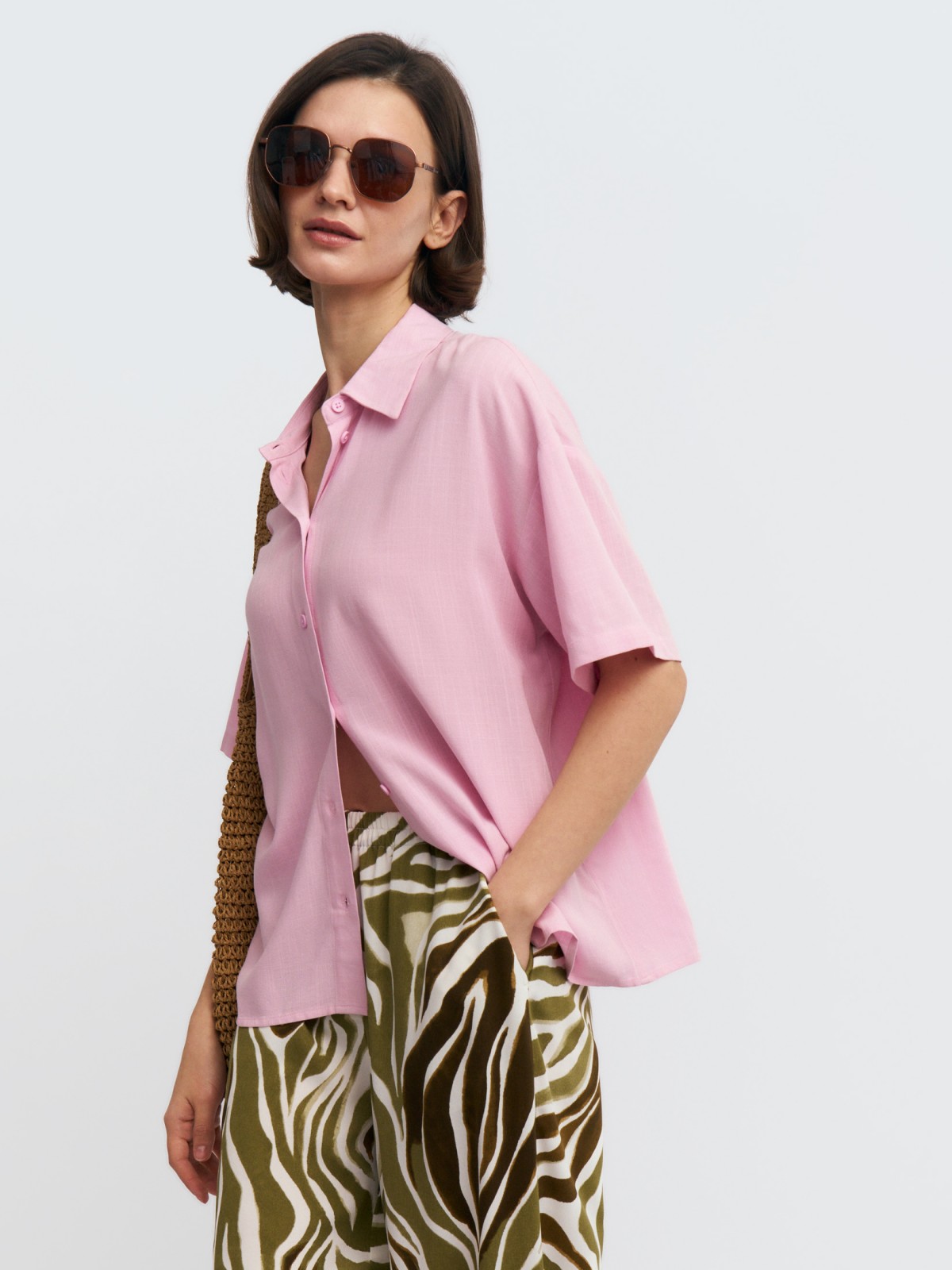 Рубашка из вискозы с коротким рукавом