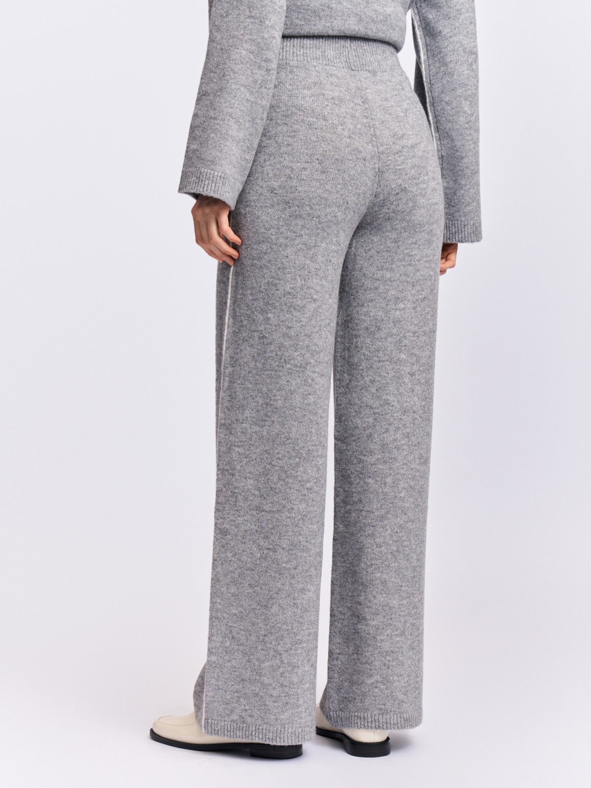 Вязаные брюки на резинке с шерстью