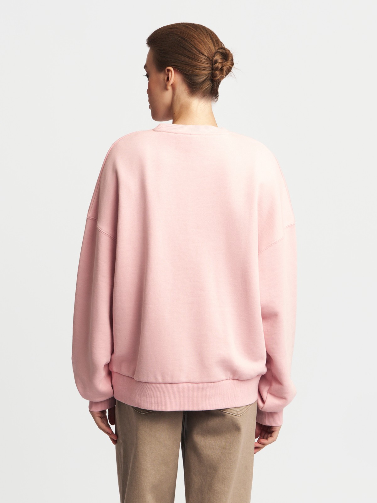 Свитшот оверсайз с надписью