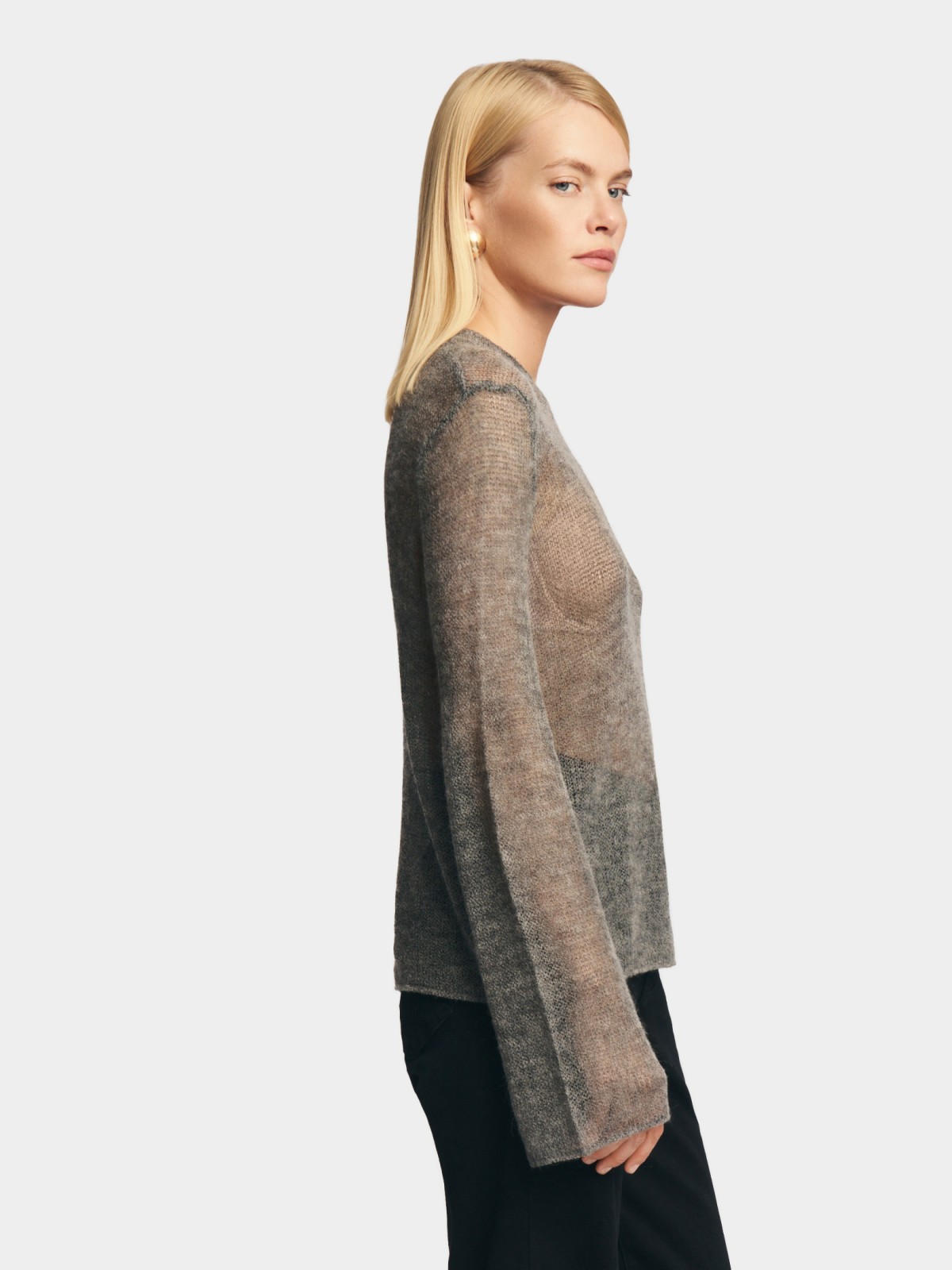 Вязаный полупрозрачный джемпер