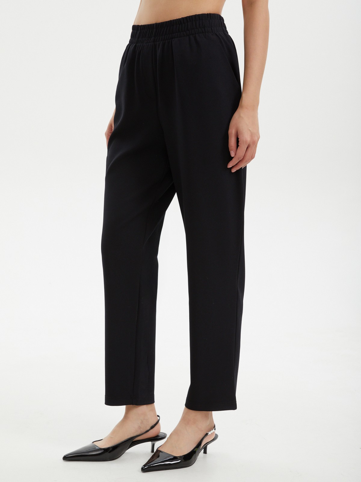 Брюки на резинке с карманами