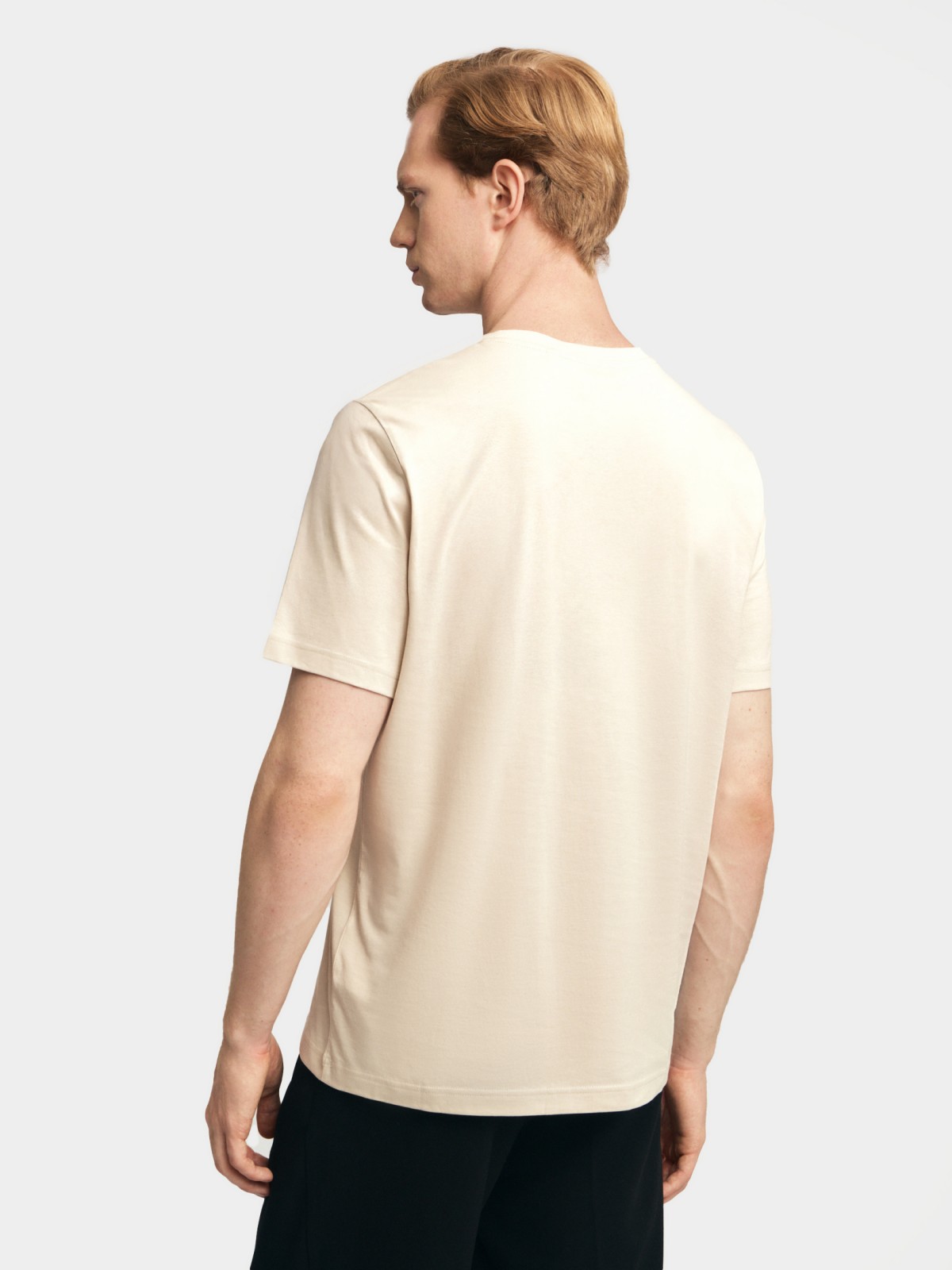 Однотонная футболка из хлопка