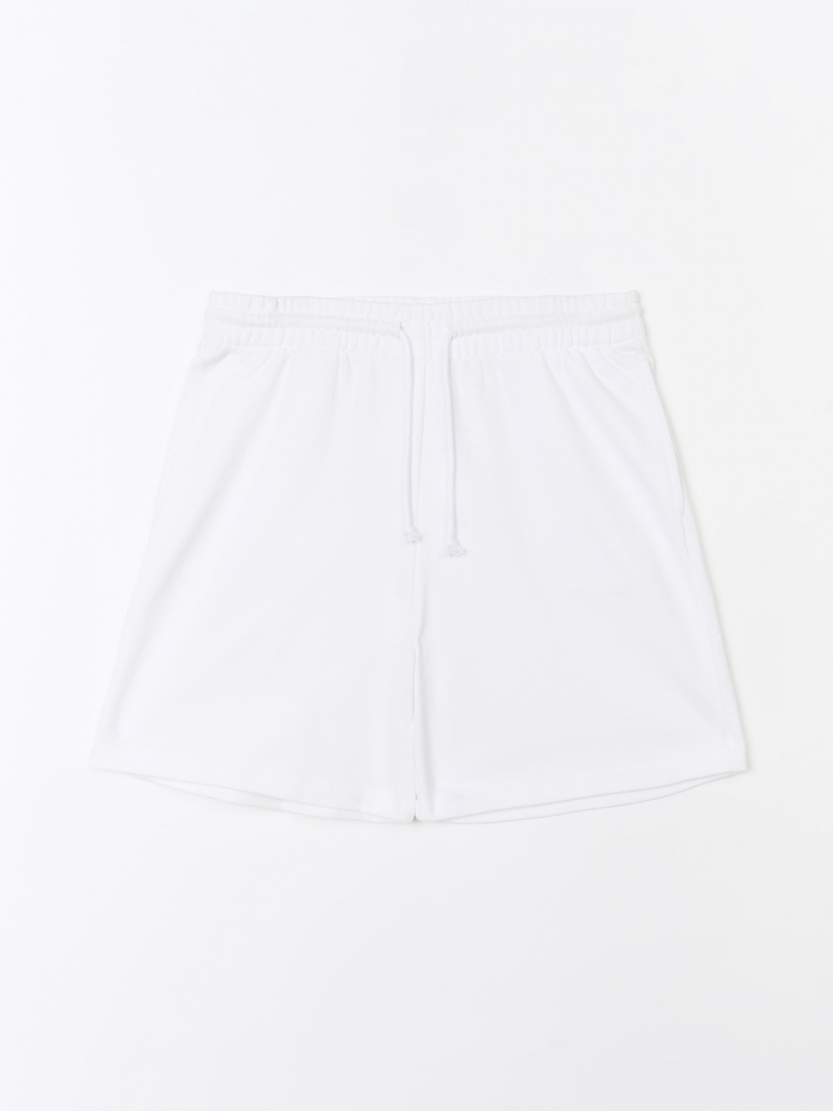 Трикотажные шорты с карманами