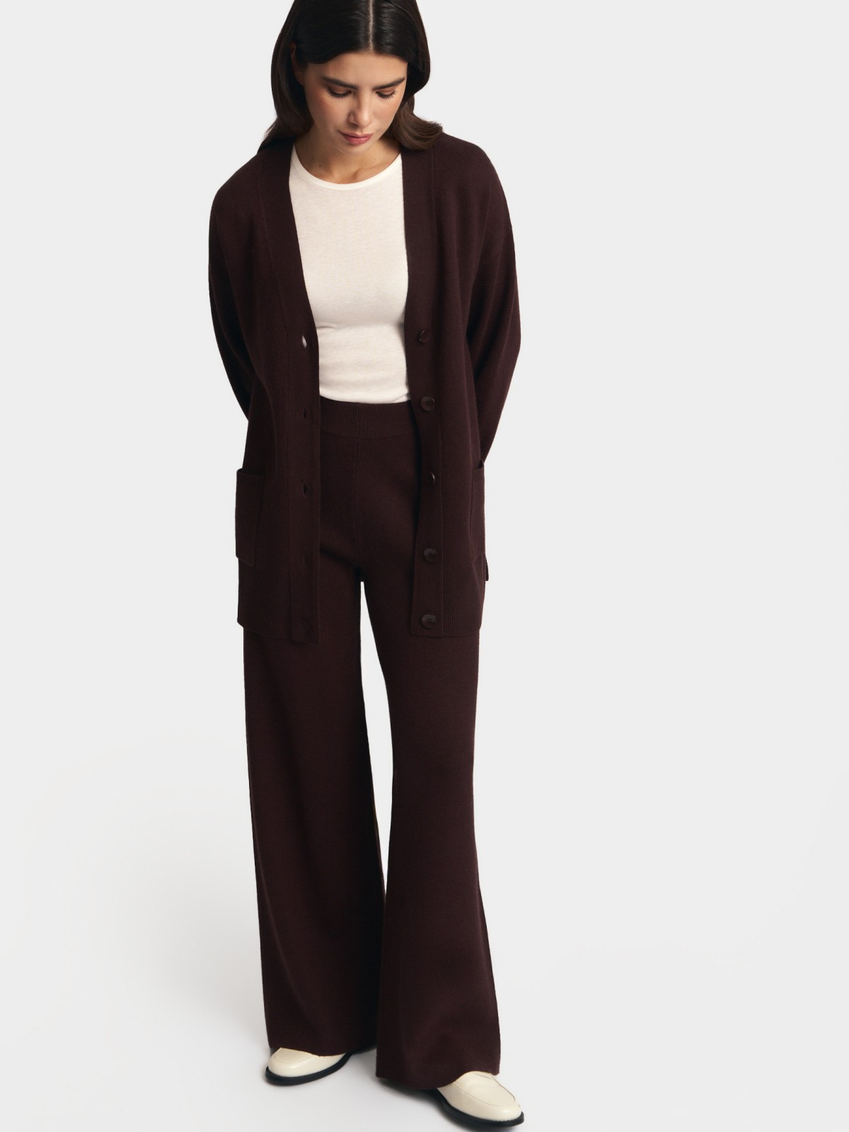 Трикотажные брюки на резинке