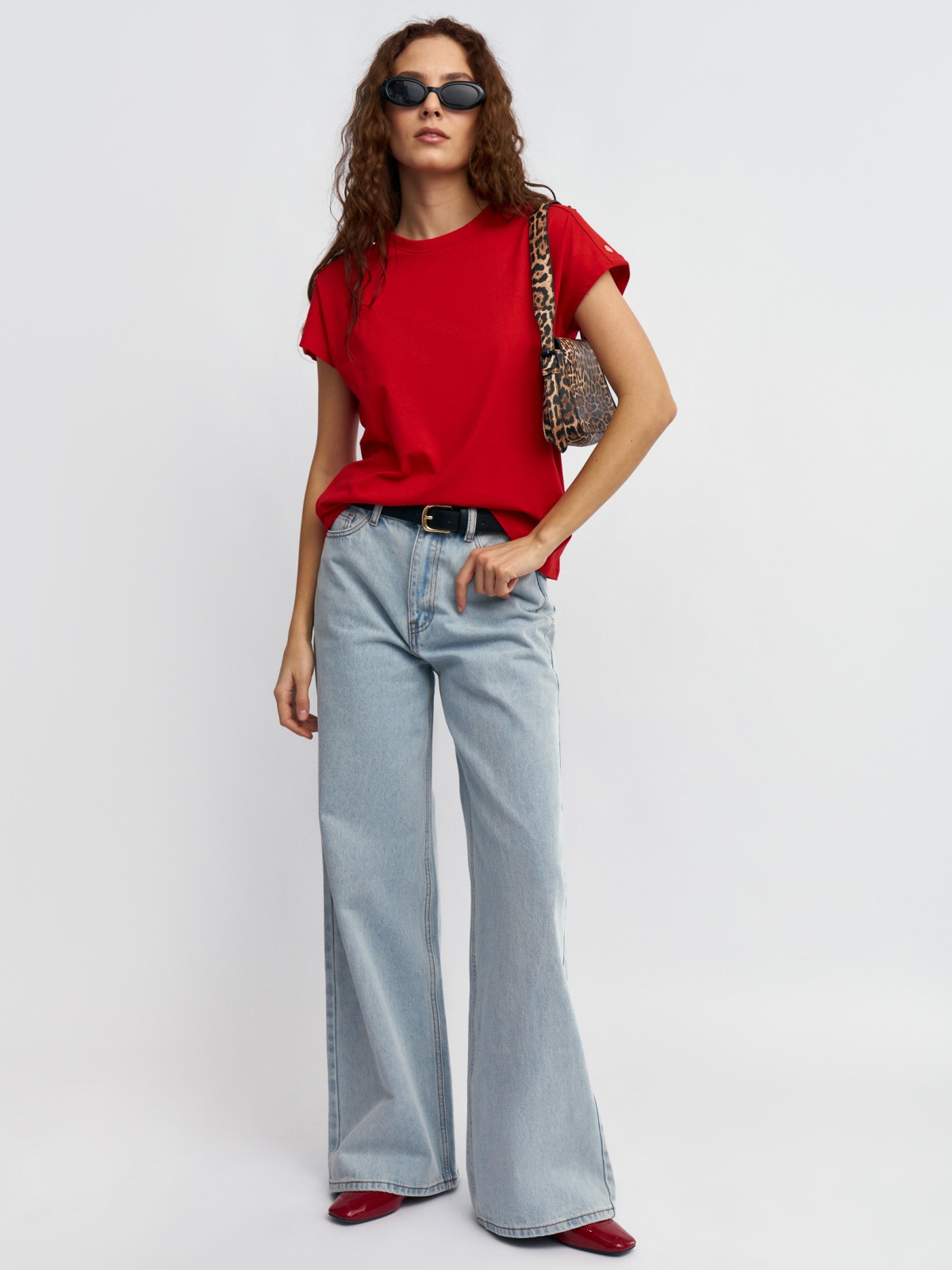 Футболка из хлопка с металлическим декором