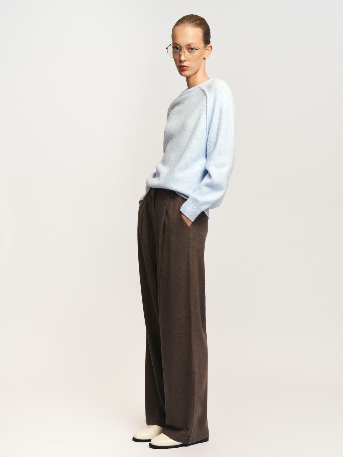 Вязаный джемпер с фактурными швами