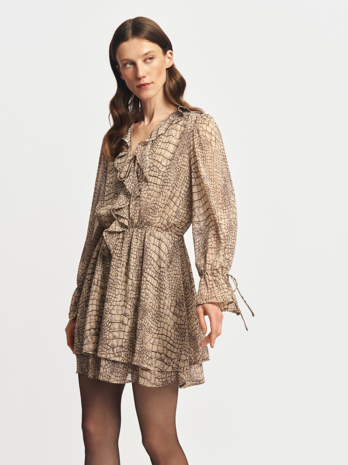 Платье мини из шифона с воланами