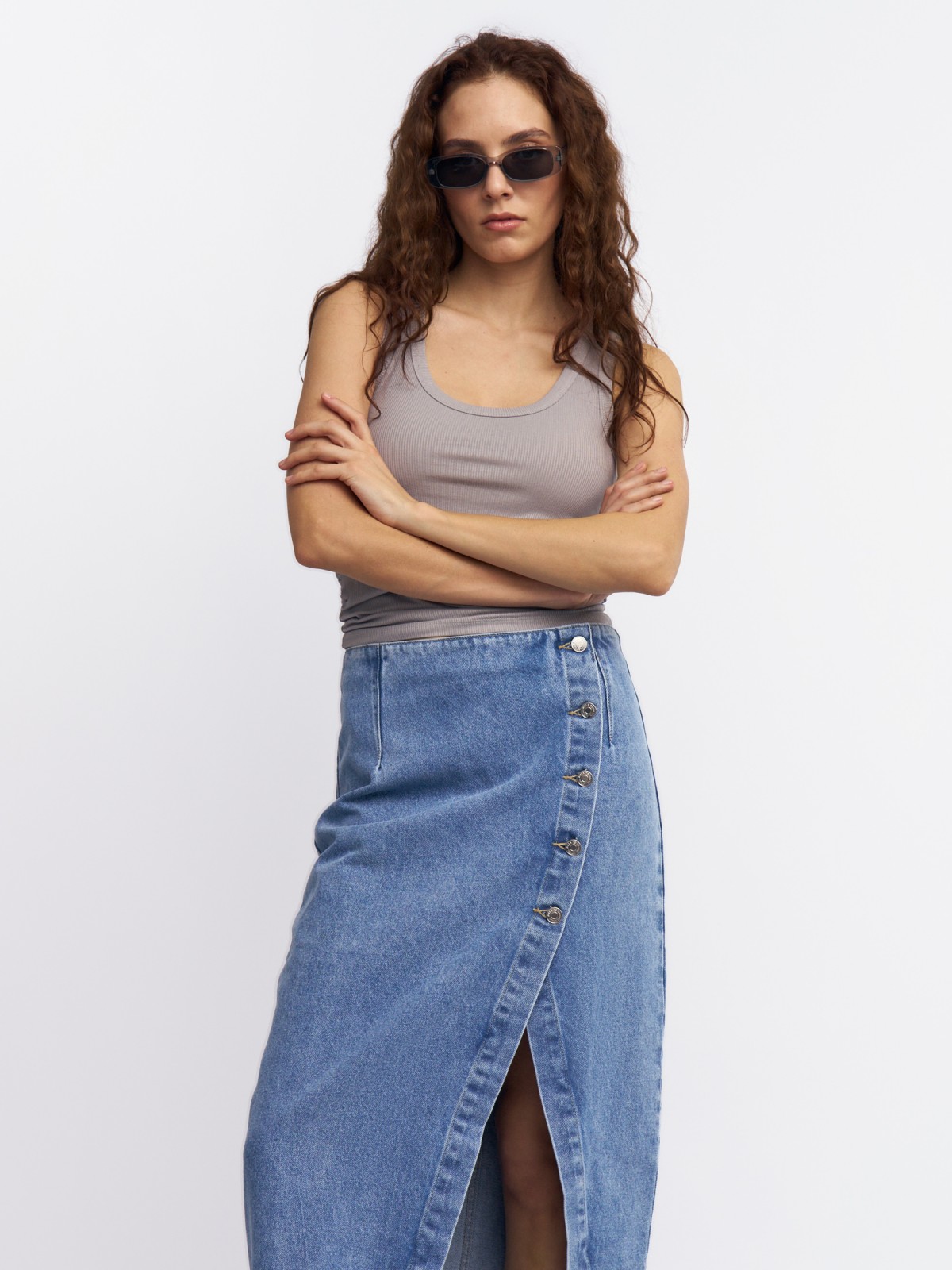 Майка-топ из вискозы без рукавов 499₽