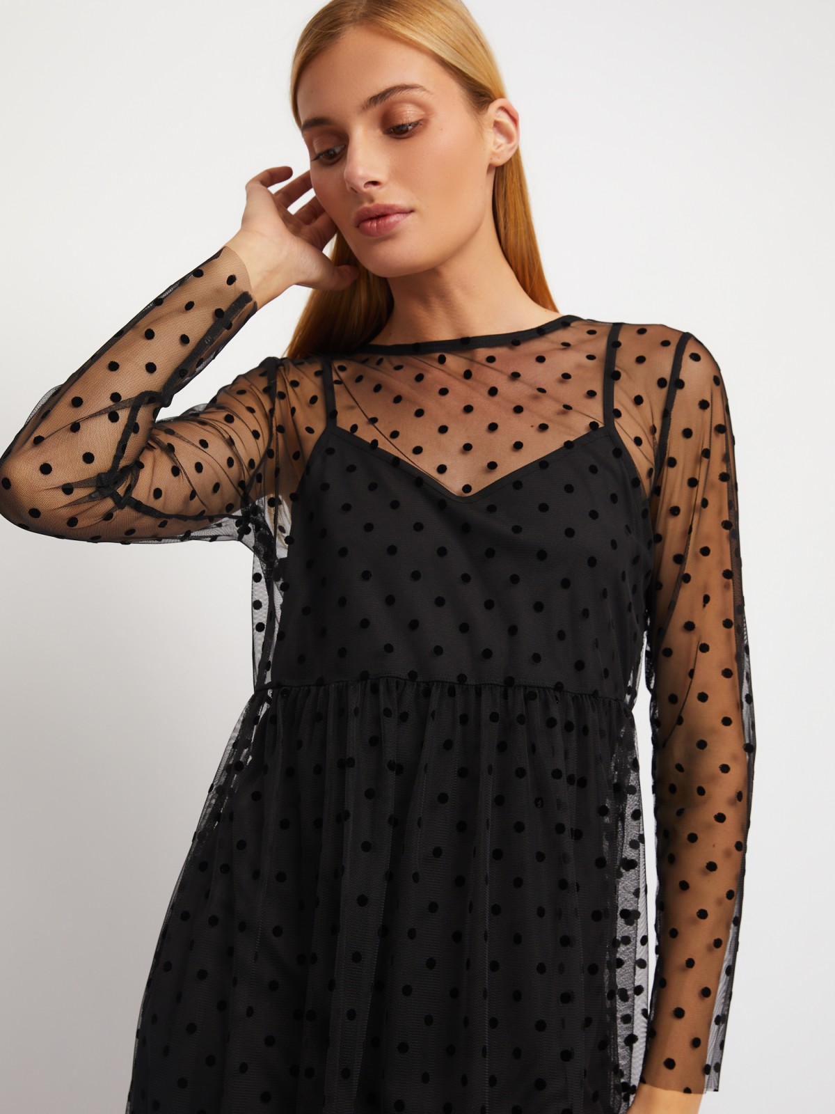 Двойное ярусное платье из сетки в горошек и нижней комбинации zolla 024118132043, цвет черный, размер XS - фото 3