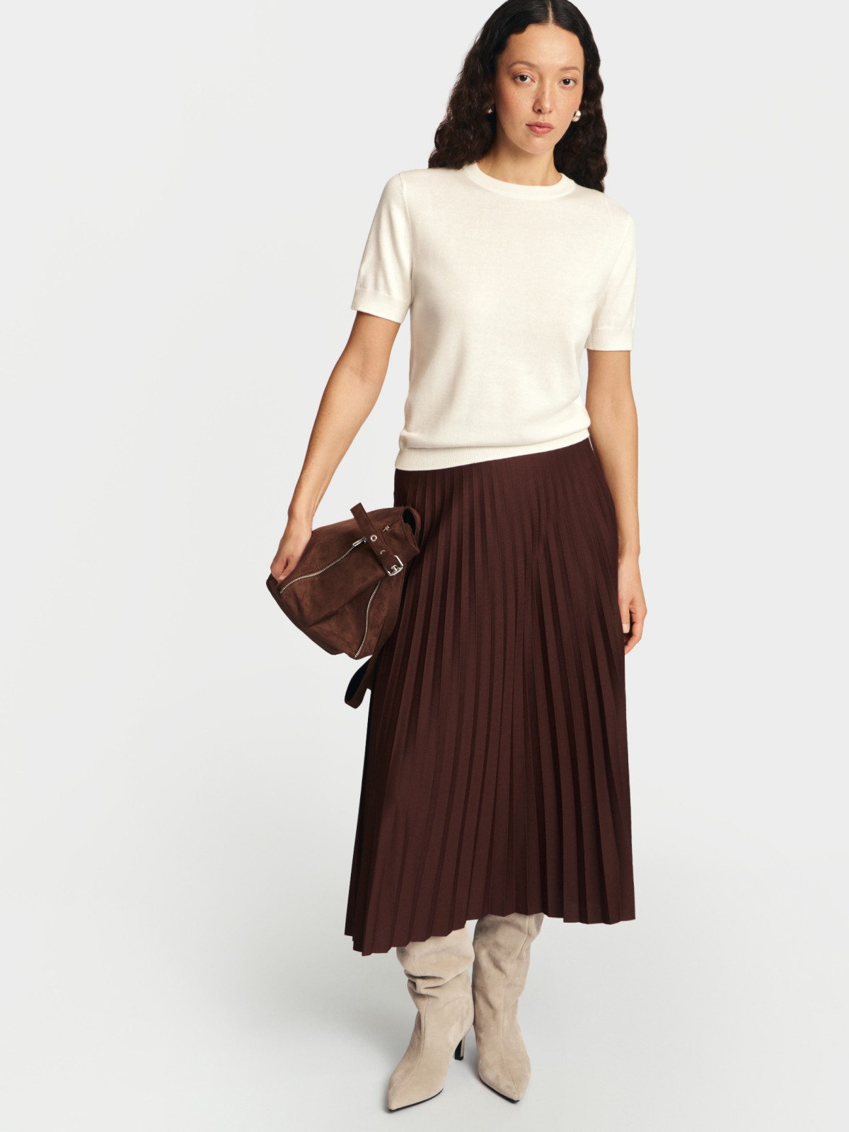Трикотажная юбка плиссе длины миди на резинке