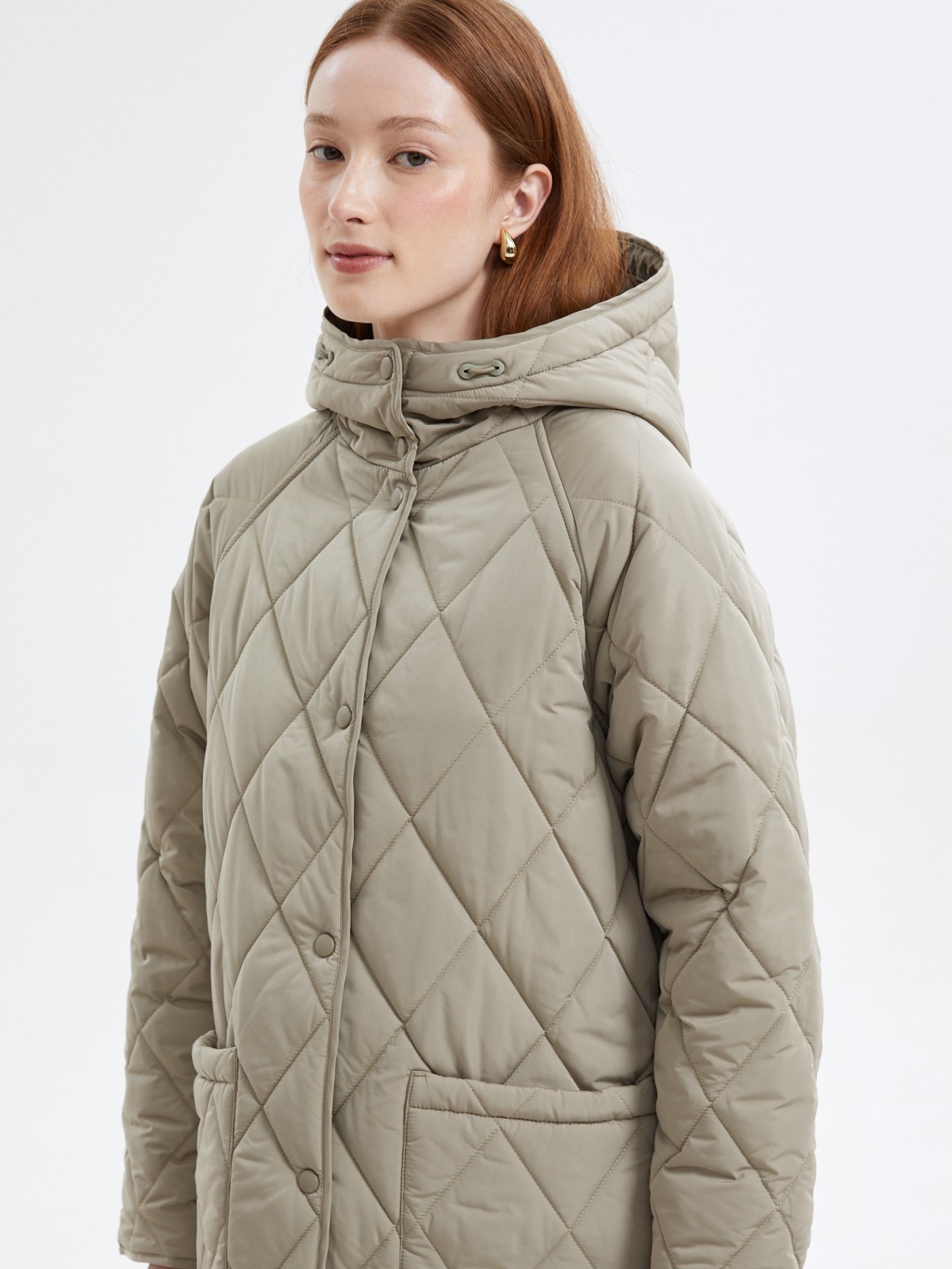 Стёганая куртка-пальто с капюшоном и рукавами реглан