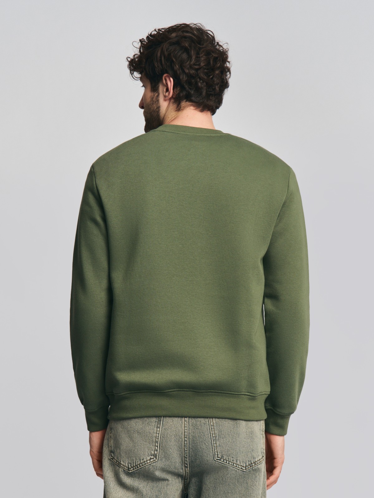 Утеплённый свитшот прямого кроя с длинным рукавом