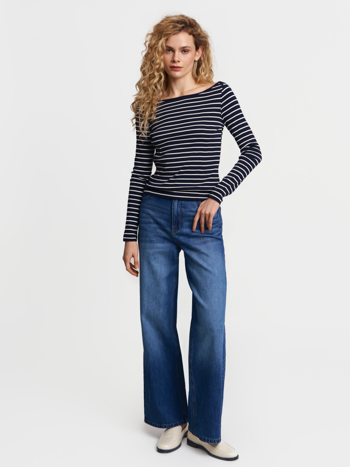 Джинсы силуэта Wide с высокой посадкой