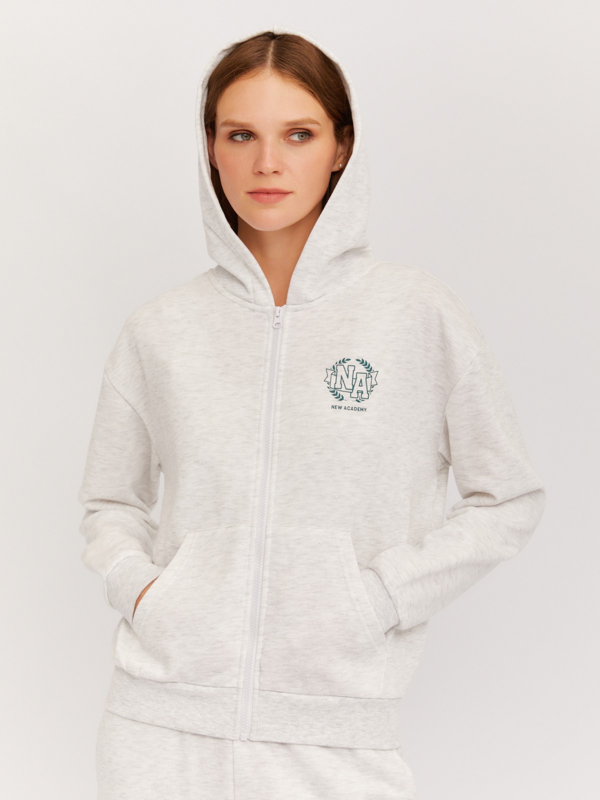 Утеплённая толстовка на молнии с капюшоном