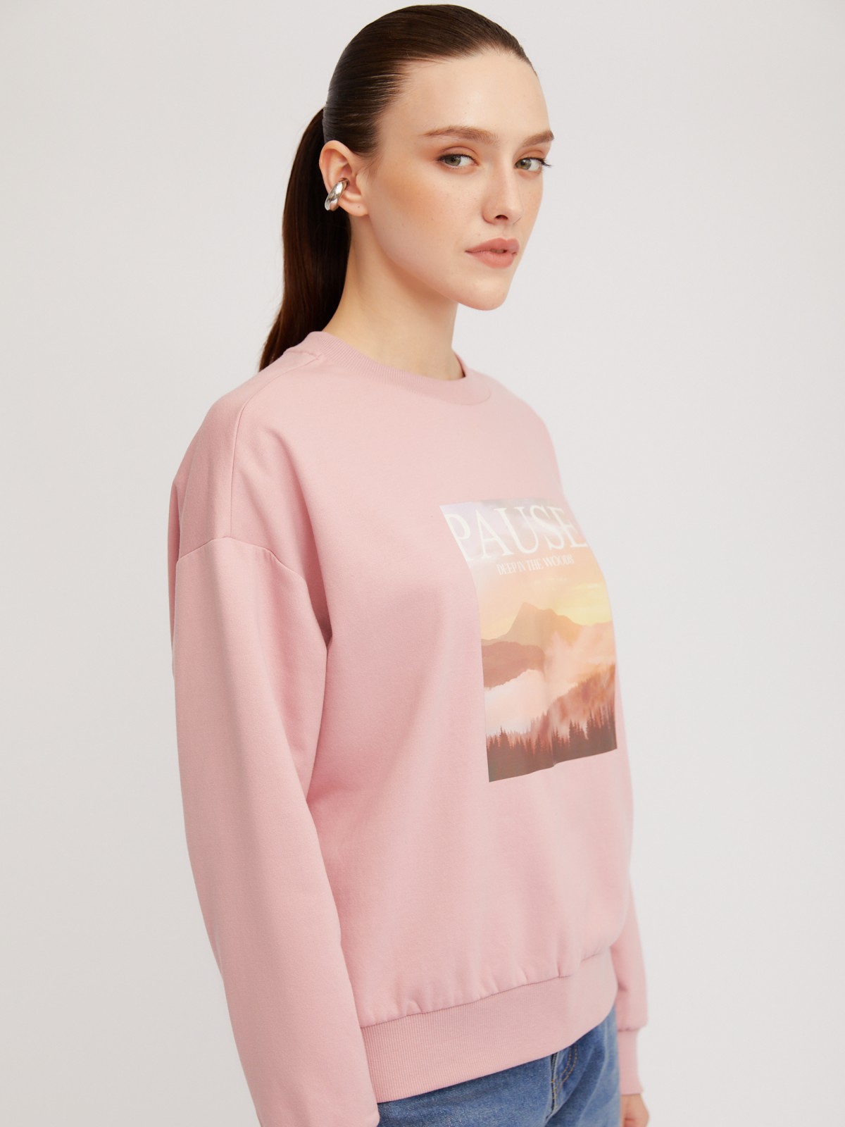 Утеплённый свитшот с принтом