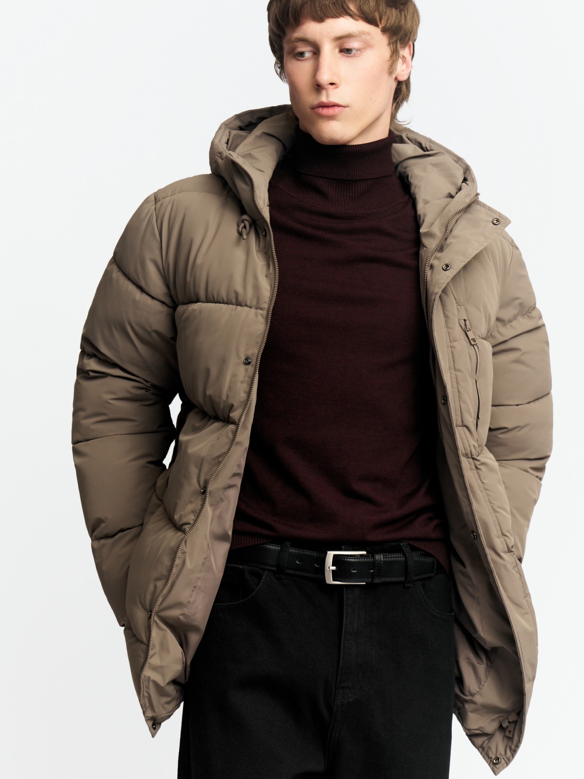 Тёплая куртка с капюшоном