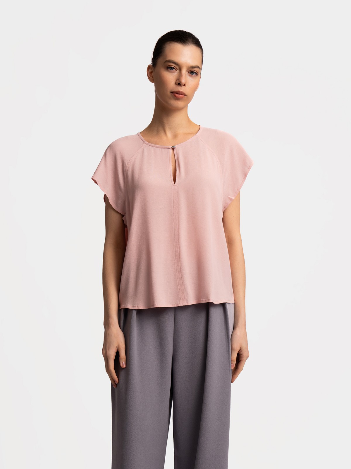 Блузка с короткими рукавами