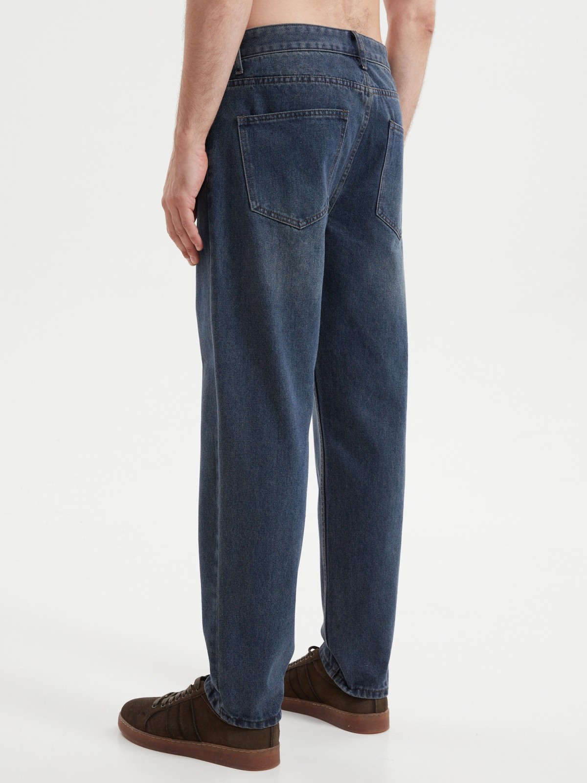 Джинсы фасона Tapered