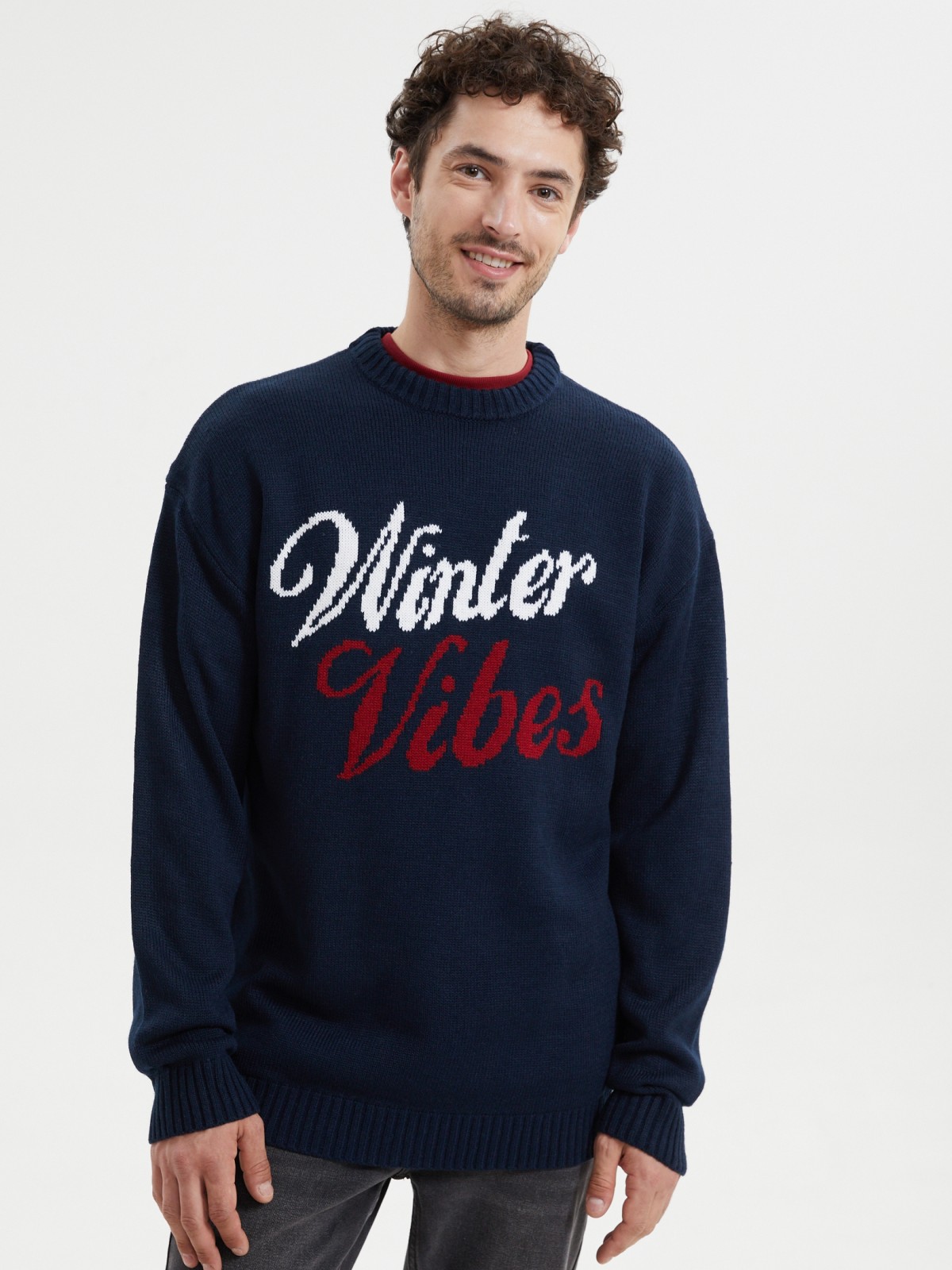 Вязаный джемпер из акрила с новогодней надписью