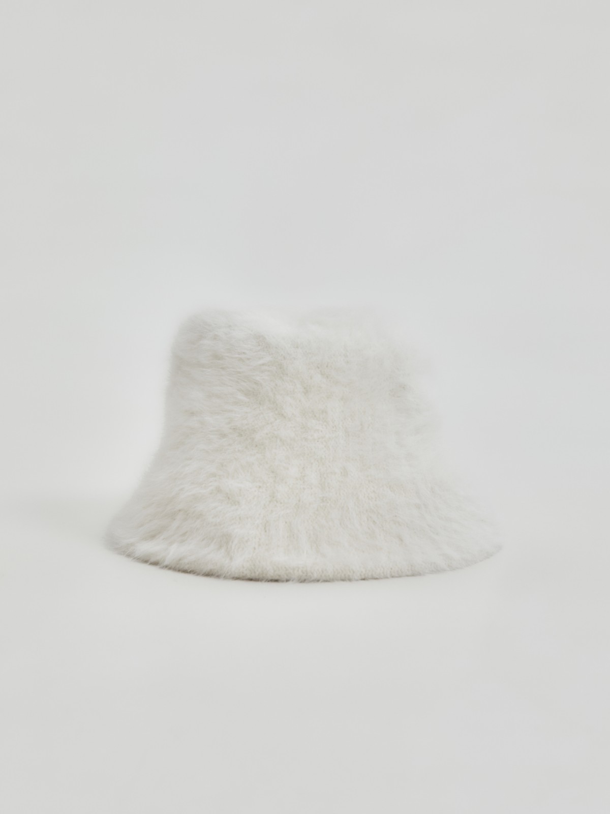 Панама из пушистого вязаного трикотажа