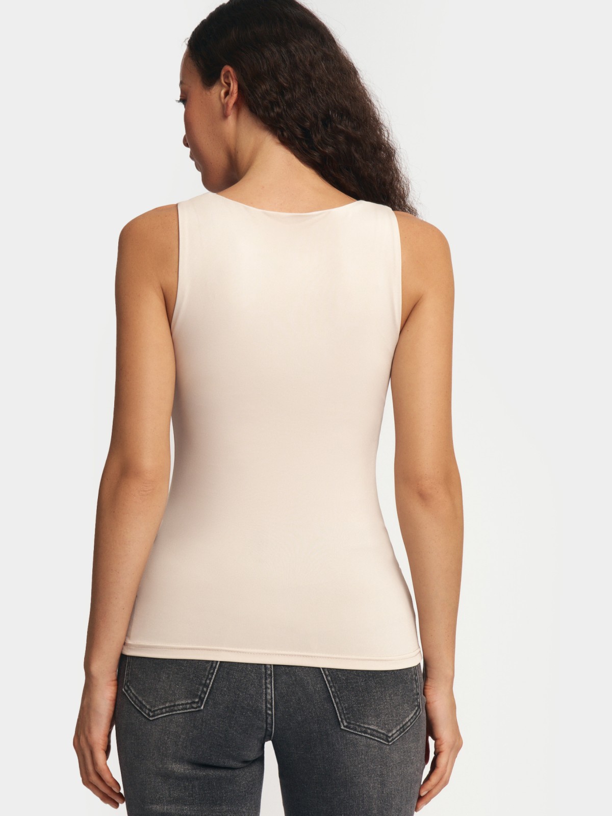 Бесшовный топ-майка без рукавов