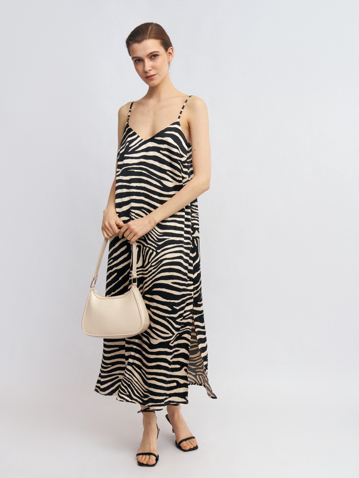 Атласное платье-комбинация миди на бретельках