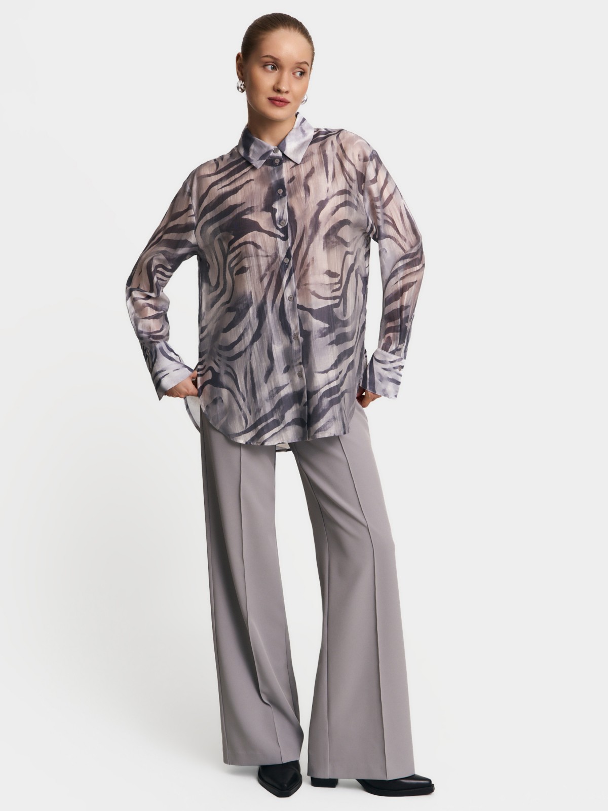 Свободная рубашка из органзы с принтом