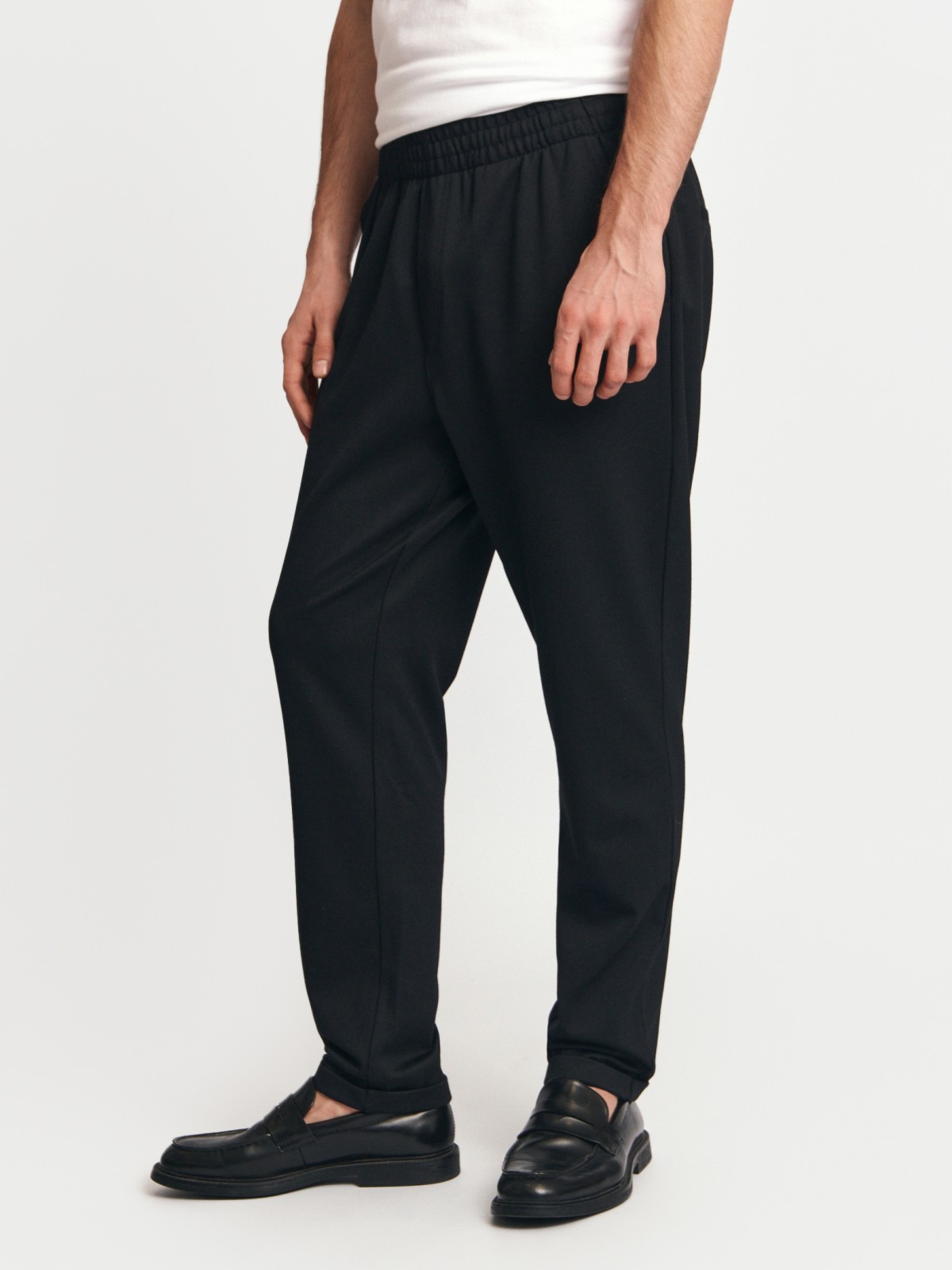 Брюки на резинке с отворотами