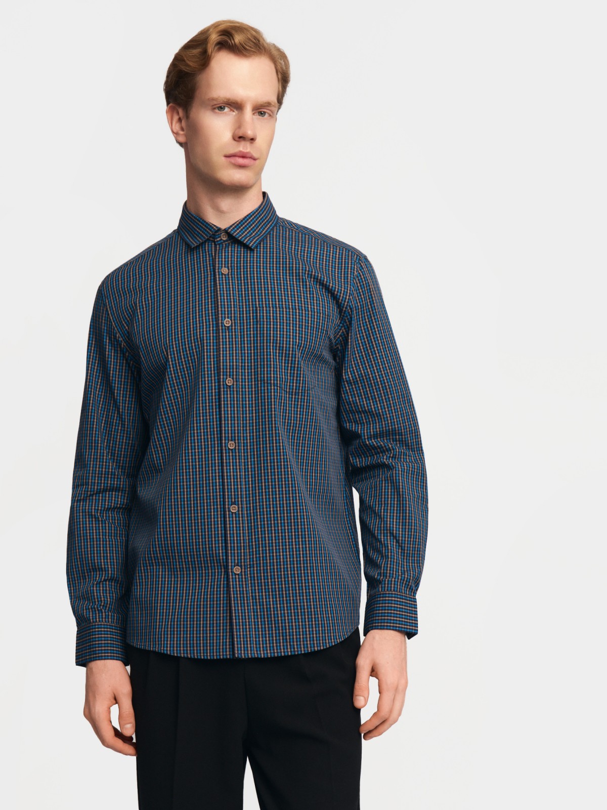 Офисная рубашка прямого силуэта с узором в клетку