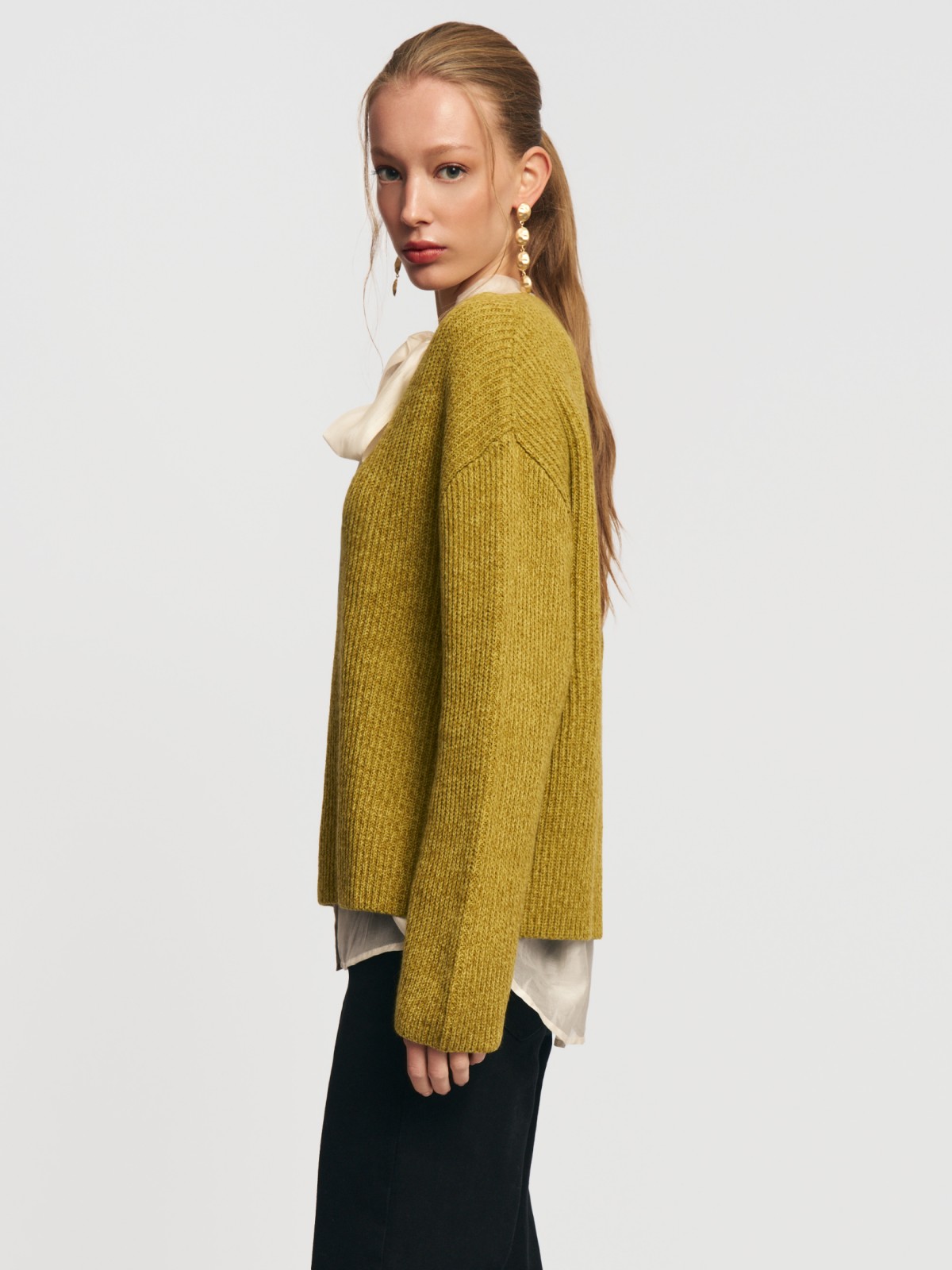 Вязаный пуловер с шерстью