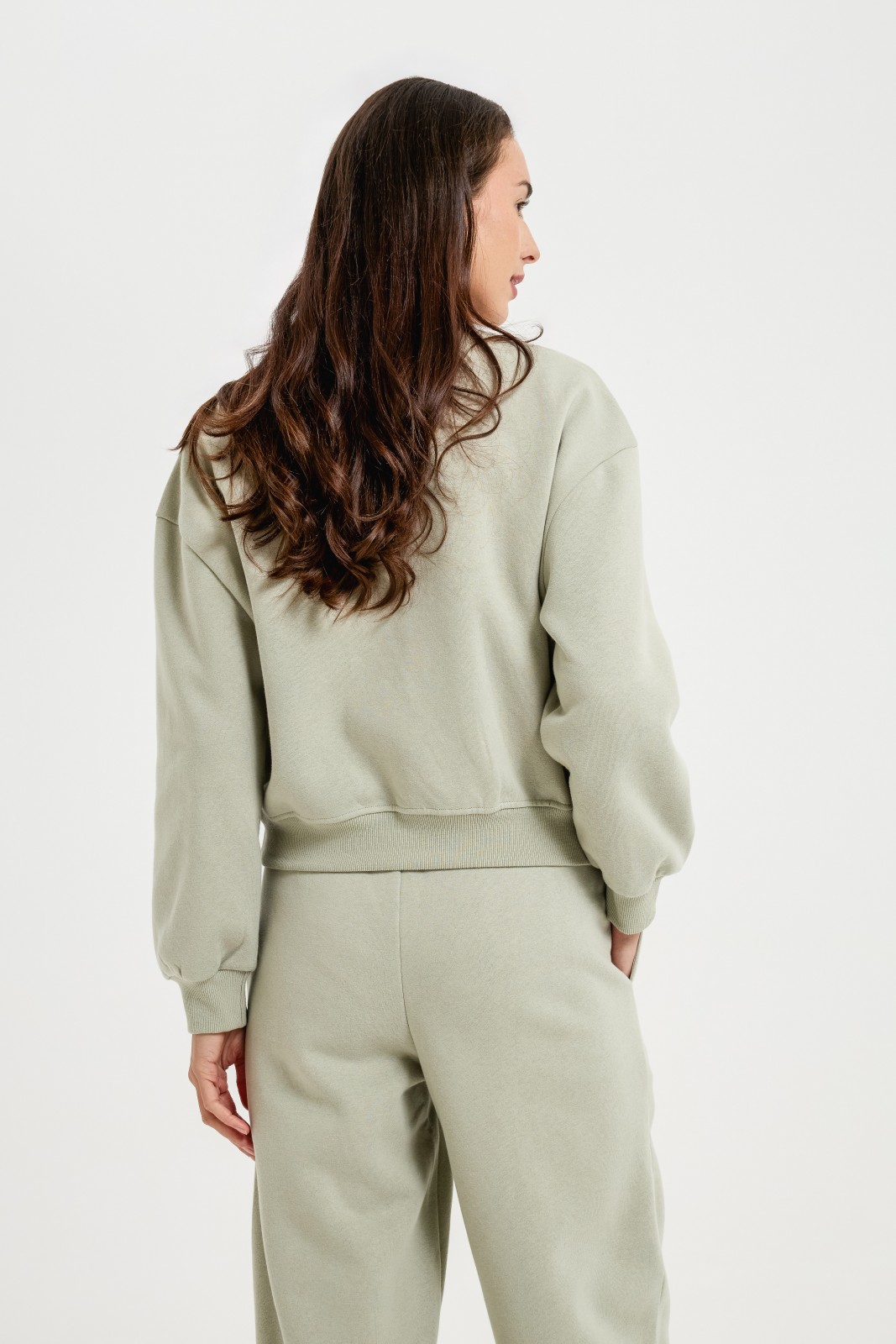 Базовый утеплённый свитшот с начёсом