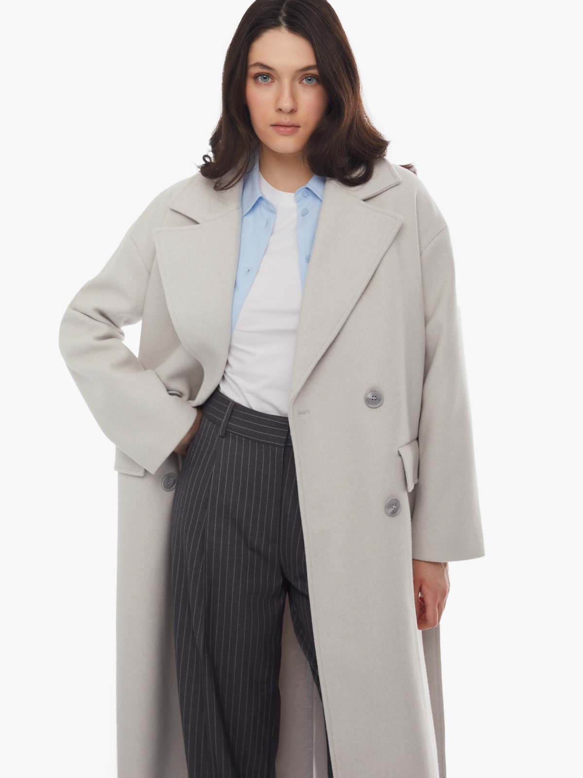 Длинное пальто оверсайз силуэта без утеплителя на пуговицах с поясом zolla 024125857064, цвет светло-серый, размер XS - фото 2