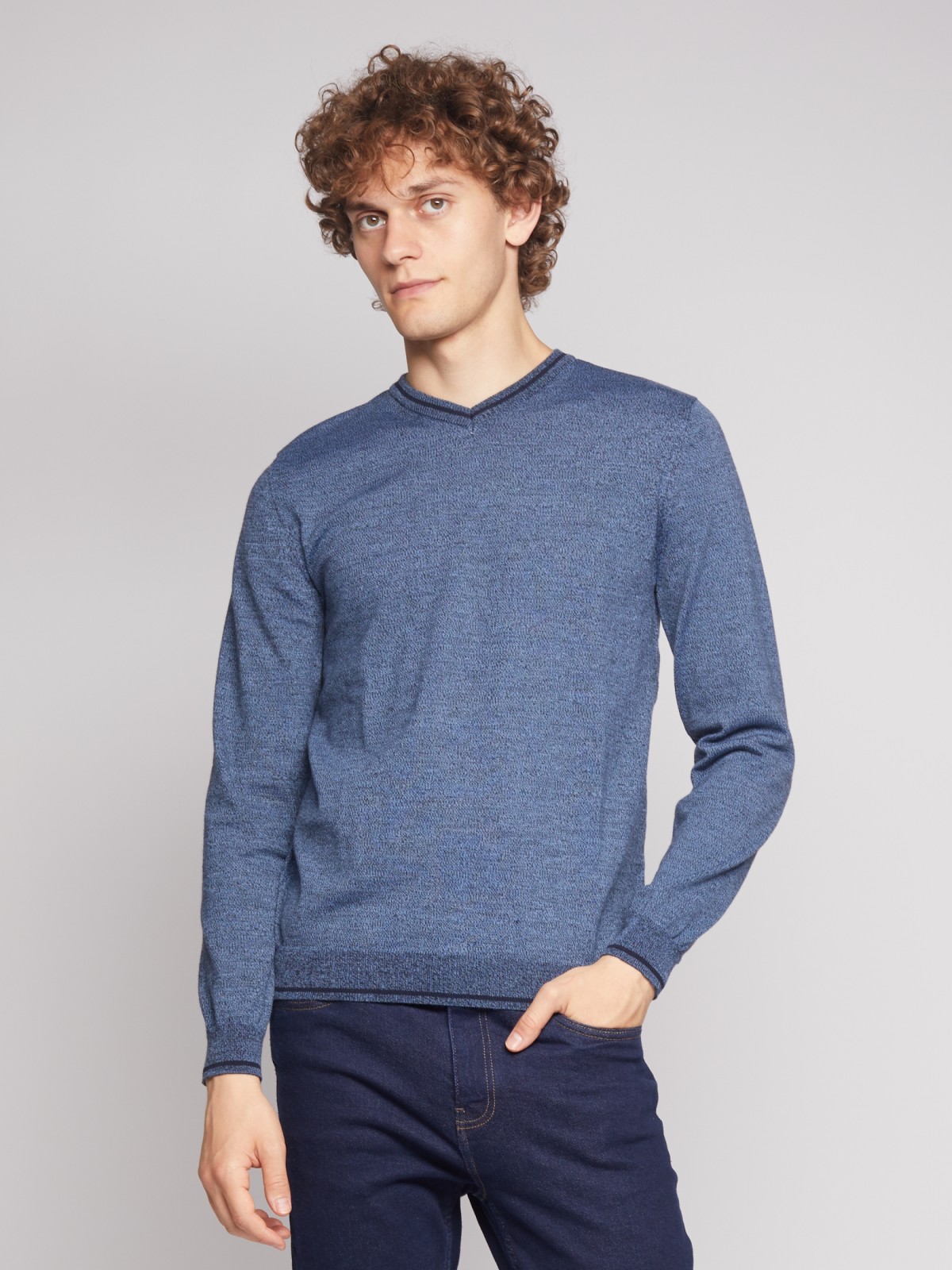 Тонкий вязаный джемпер