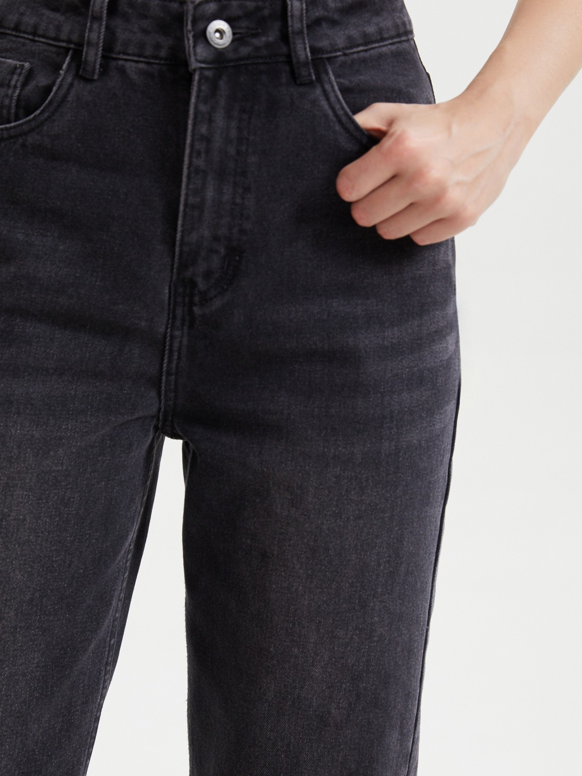 Джинсы прямого силуэта