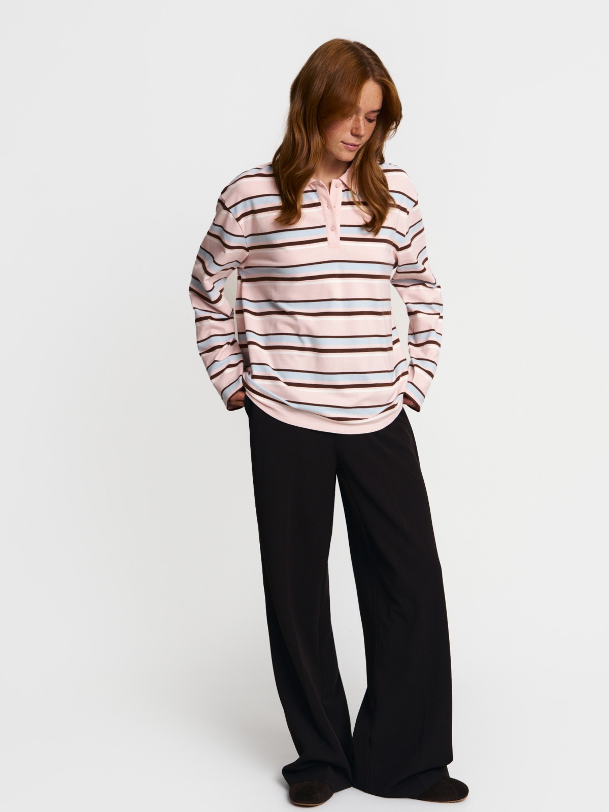 Трикотажный джемпер-лонгслив в полоску с воротником поло