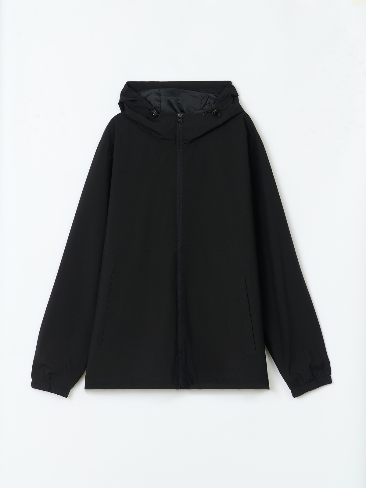 Куртка-ветровка с капюшоном